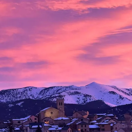 Pied De Piste Vue Imprenable Les Angles (Pyrenees-Orientales)